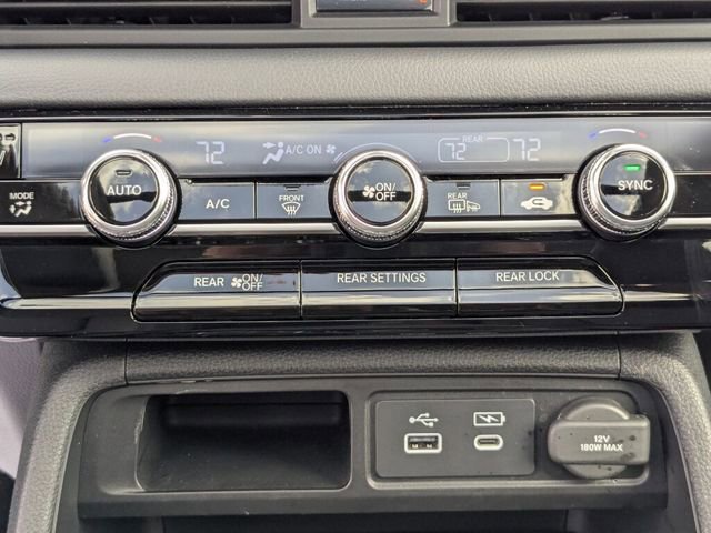 Certified 2025 Honda Pilot Touring image 18