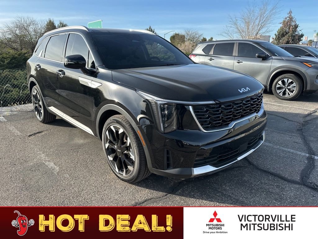 Used 2025 Kia Sorento EX w/ Panoramic Sunroof Package