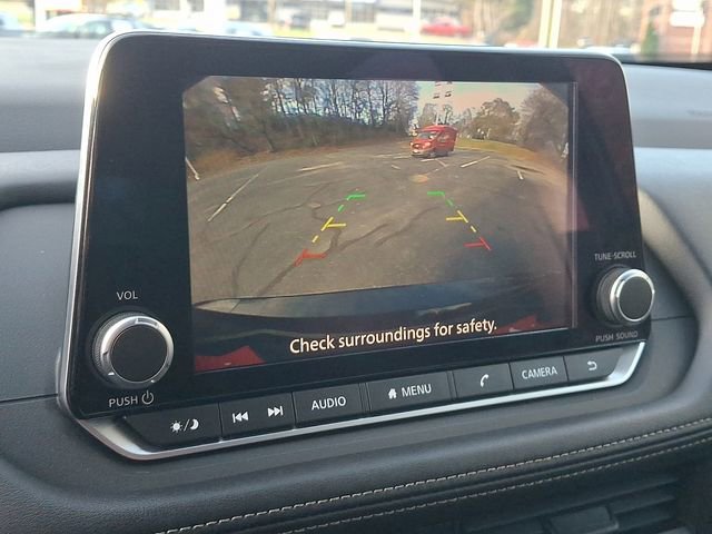 Used 2024 Nissan Rogue S image 18