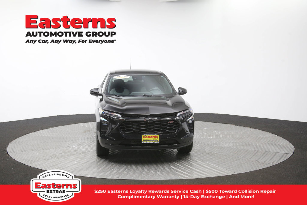 Used 2024 Chevrolet Trax RS FWD image 51