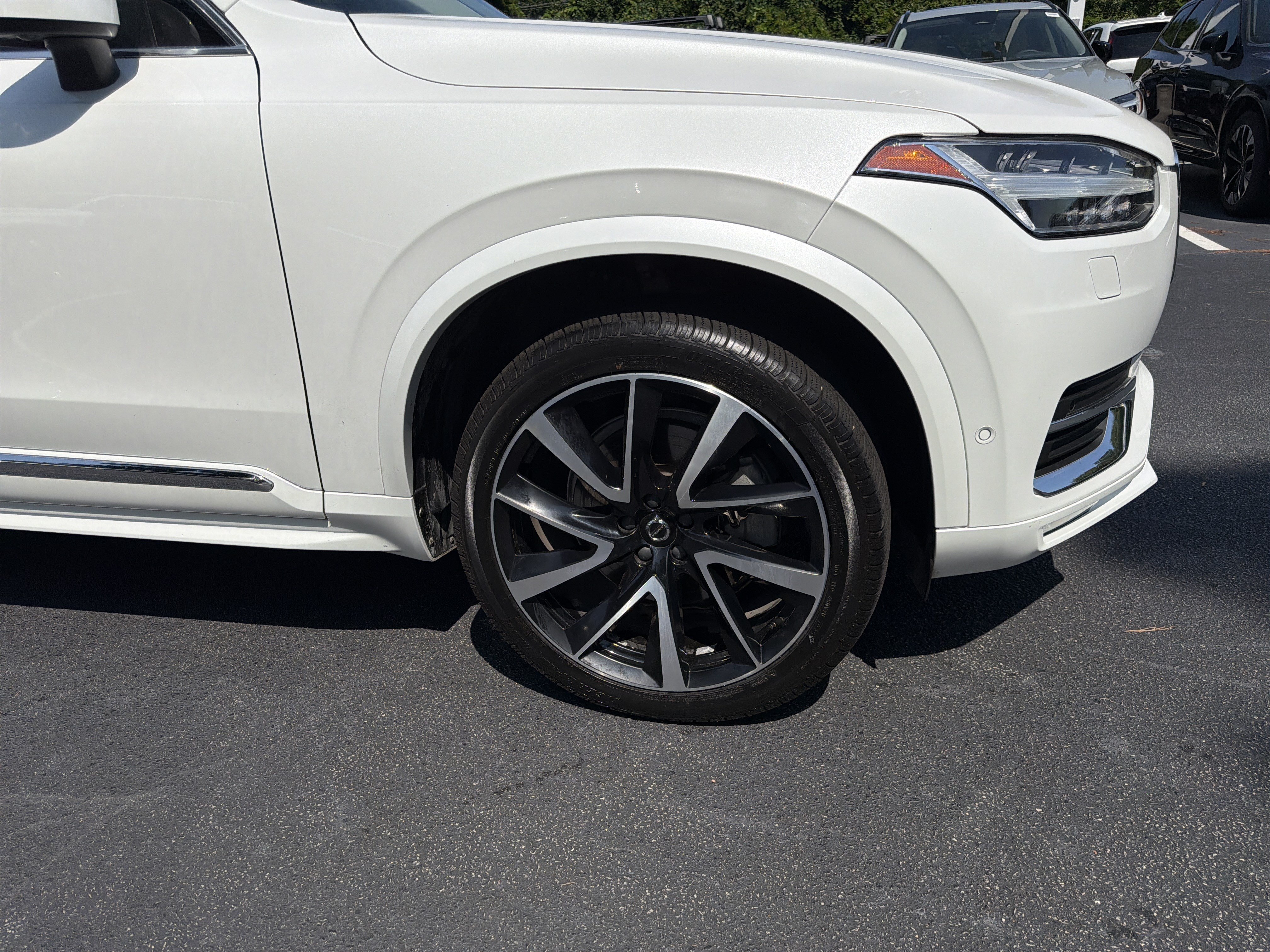 Used 2023 Volvo XC90 B6 Plus w/ Protection Package Premier AWD/4WD image 13