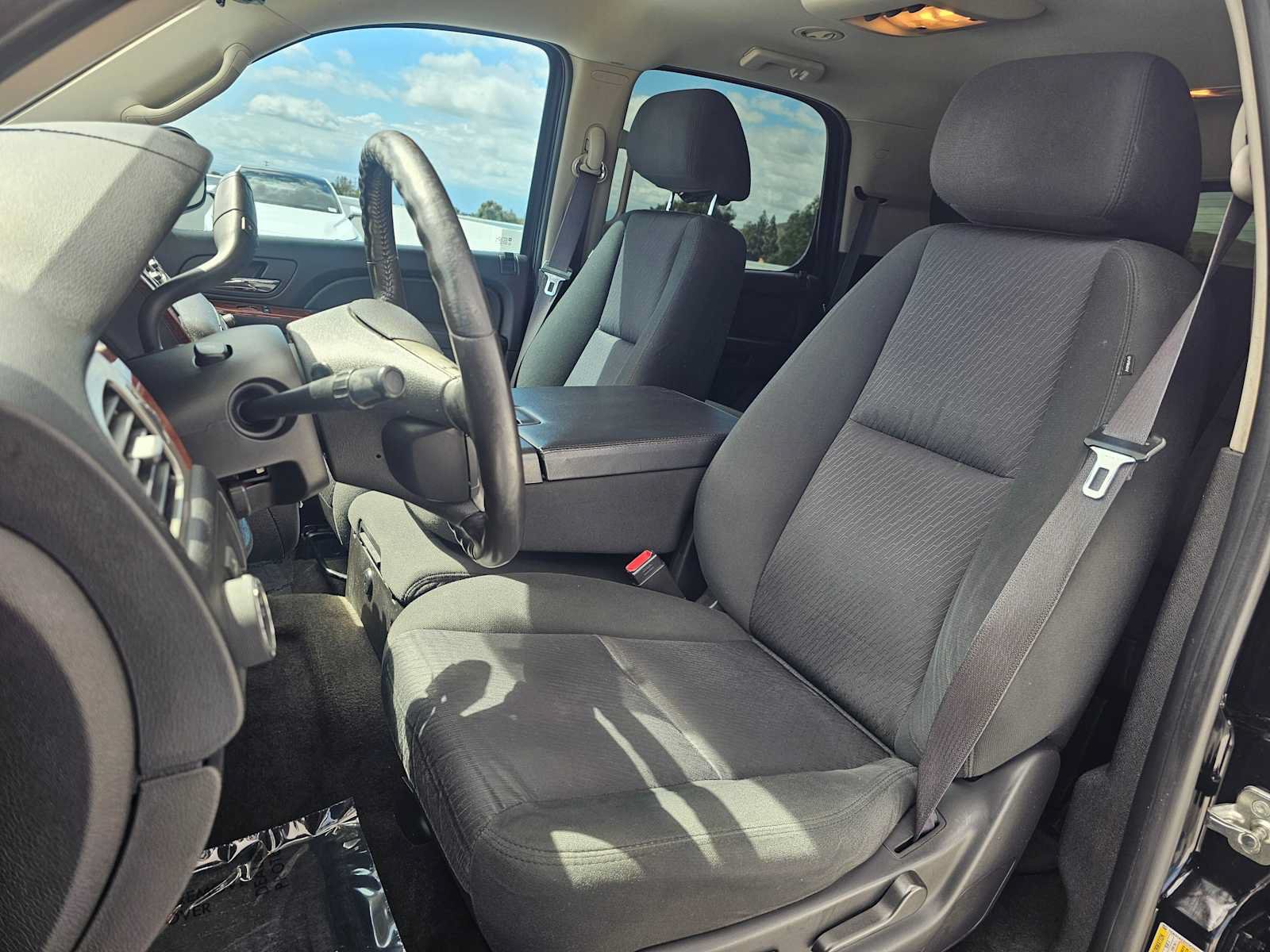 Used 2013 Chevrolet Tahoe LS RWD image 23