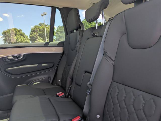 New 2026 Volvo XC90 T8 Plus w/ Protection Package Premier AWD/4WD image 12