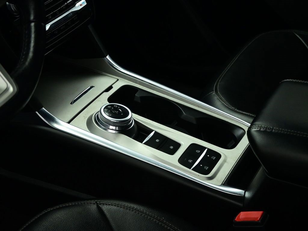 Used 2022 Ford Explorer Limited w/ Equipment Group 301A image 16