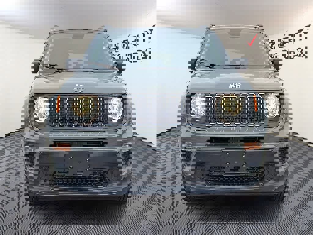 Used 2020 Jeep Renegade Sport w/ Sport Appearance Group image 2