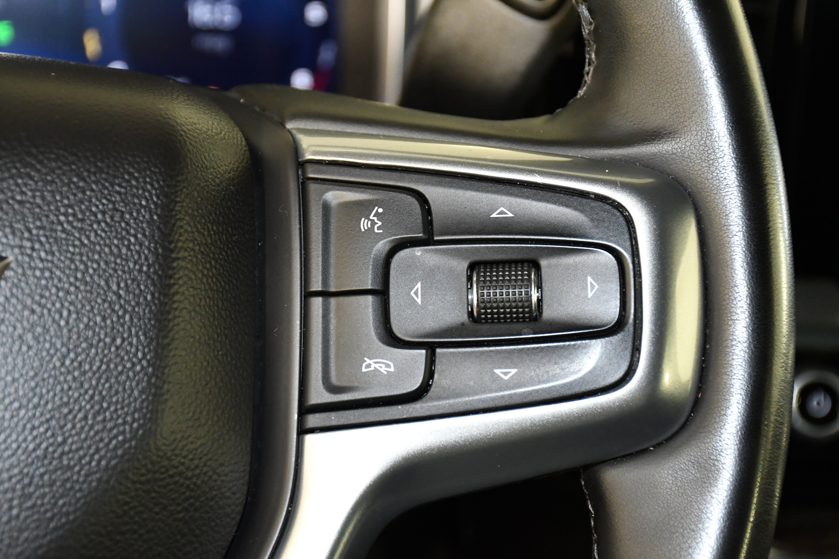 Used 2025 Chevrolet Silverado 1500 LT image 22