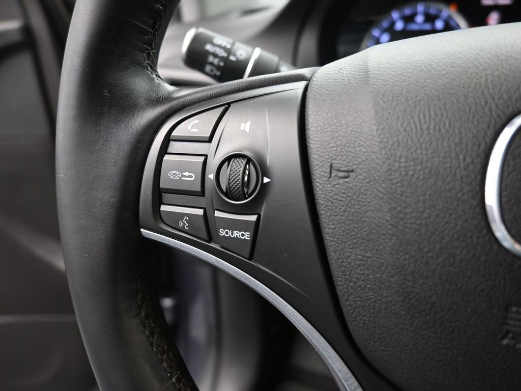 Used 2020 Acura MDX FWD image 31