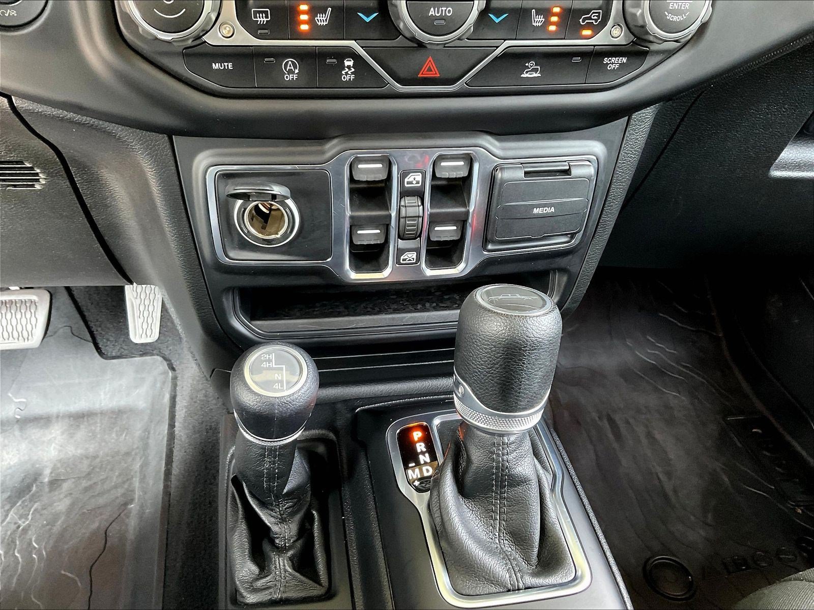 Used 2020 Jeep Gladiator Sport w/ Quick Order Package 24S AWD/4WD image 16