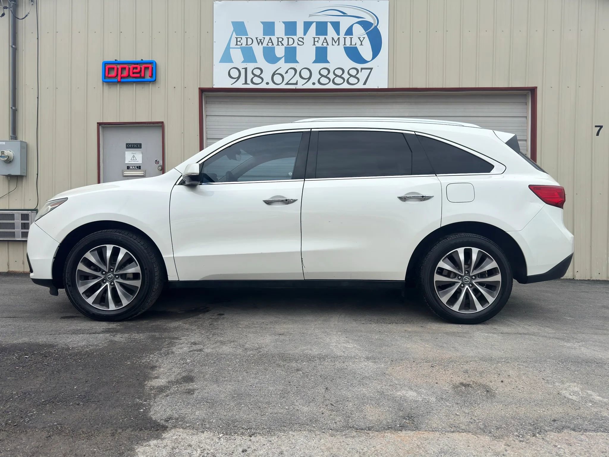 Used 2016 Acura MDX SH-AWD w/ Technology Package image 17
