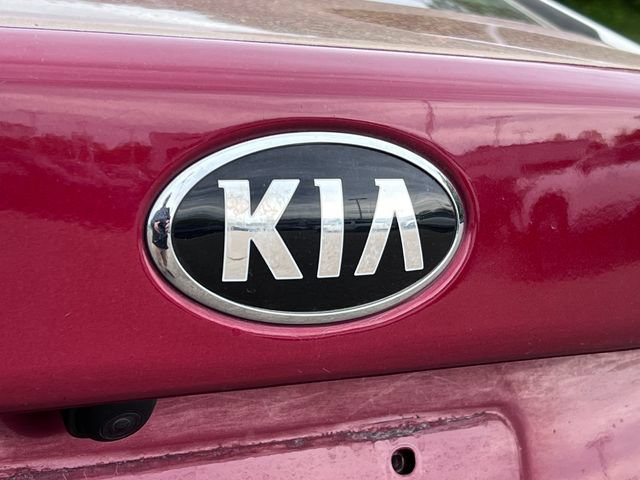 Used 2020 Kia Optima SE FWD image 40