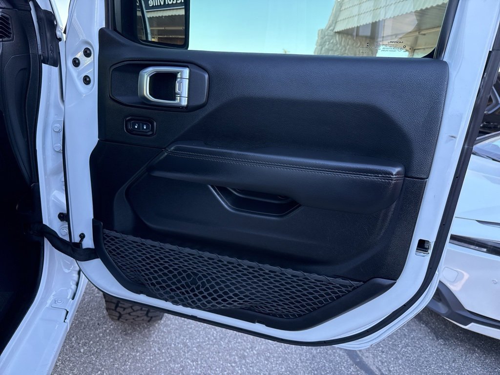 Used 2021 Jeep Wrangler Unlimited Rubicon w/ Trailer Tow Package image 36