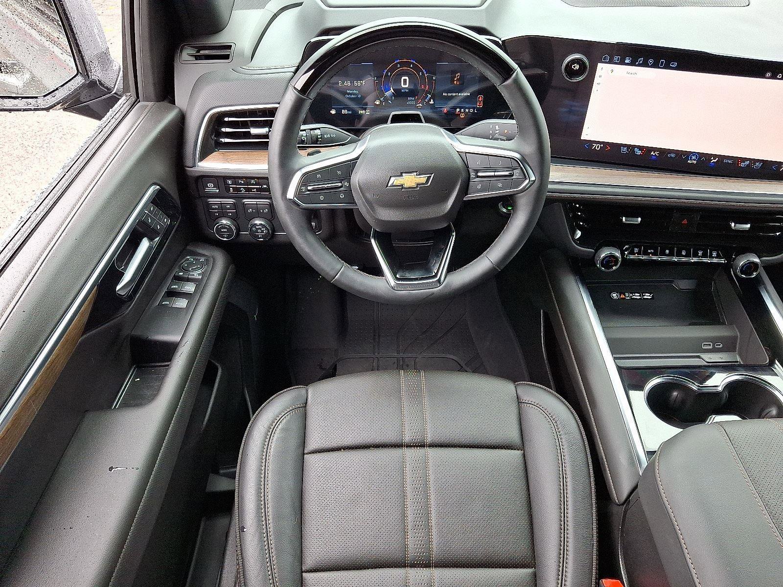 New 2025 Chevrolet Suburban High Country image 10