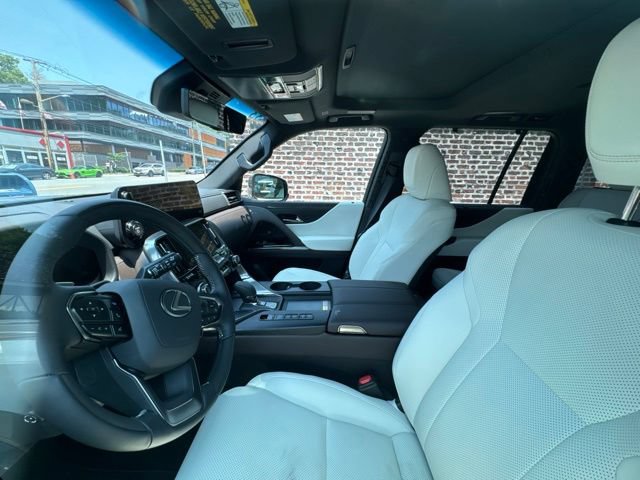 New 2026 Lexus LX 700h Luxury AWD/4WD image 9