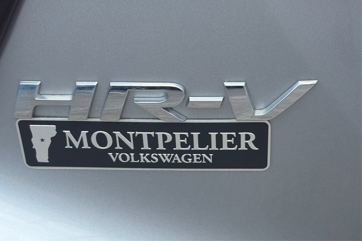 Used 2018 Honda HR-V LX image 23