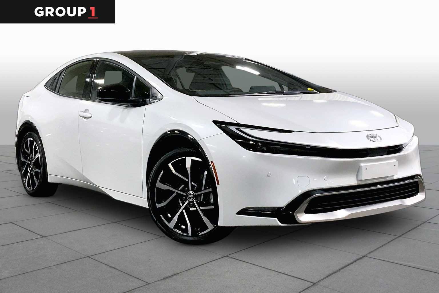 Used 2024 Toyota Prius Prime Premium FWD image 3