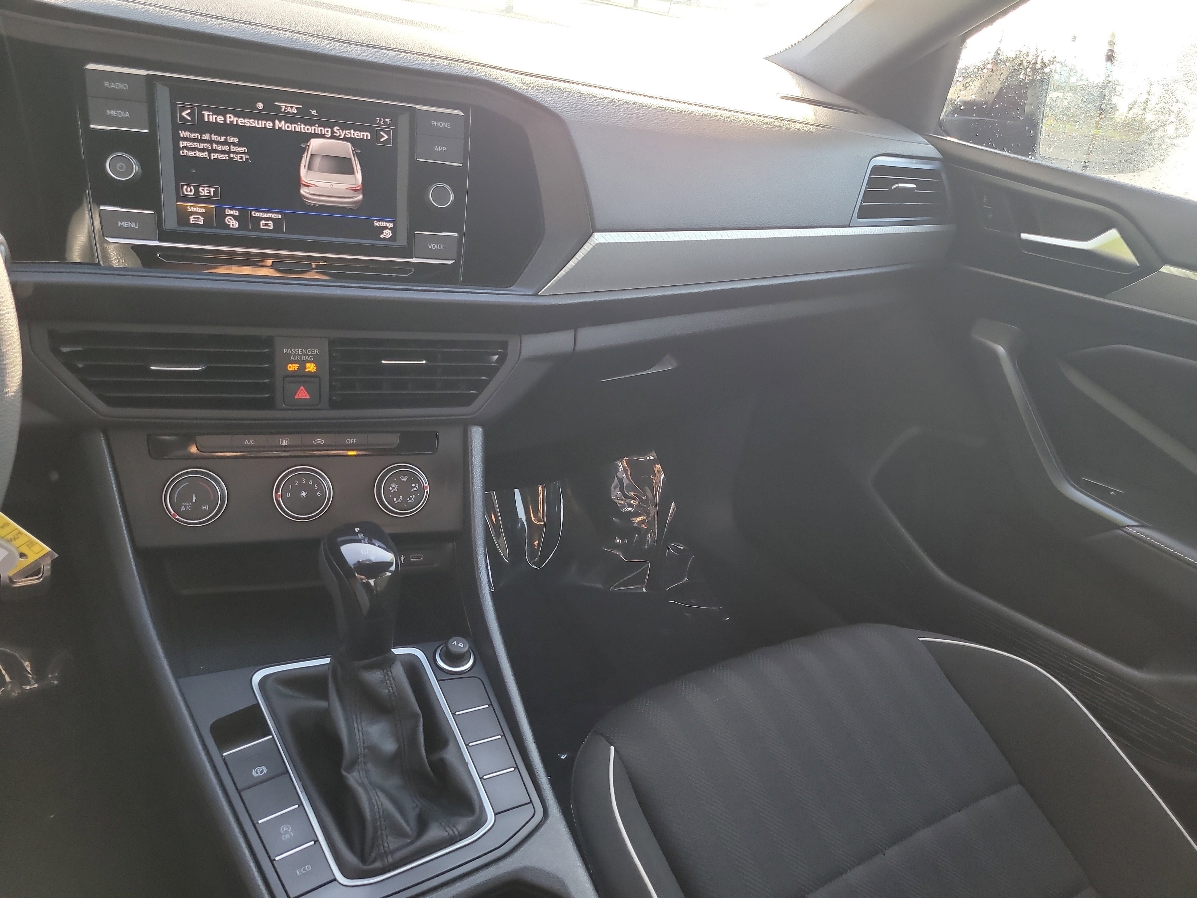 Used 2023 Volkswagen Jetta Sport image 19