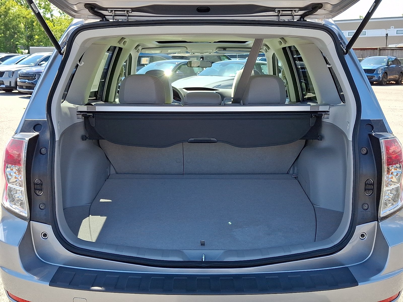 Used 2010 Subaru Forester 2.5X Premium AWD/4WD image 28