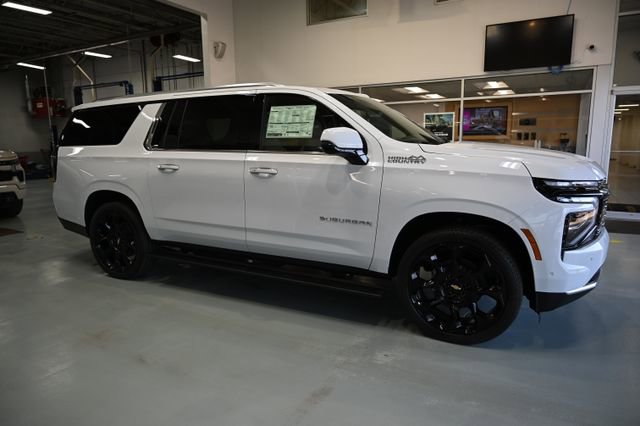 New 2026 Chevrolet Suburban High Country AWD/4WD image 8