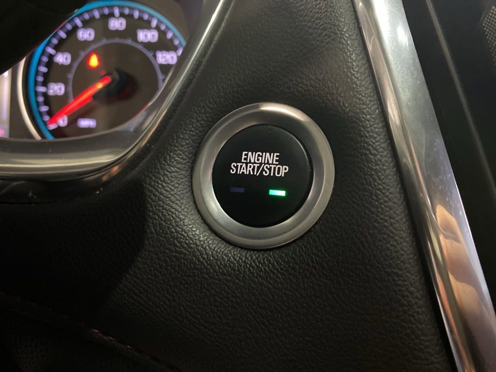 Used 2023 Chevrolet Traverse RS image 24