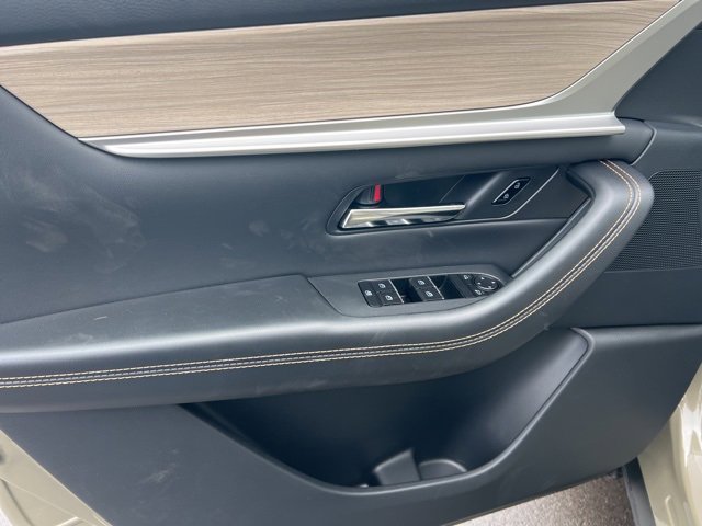 New 2025 MAZDA CX-70 Plug-In Hybrid w/ Premium Pkg image 23