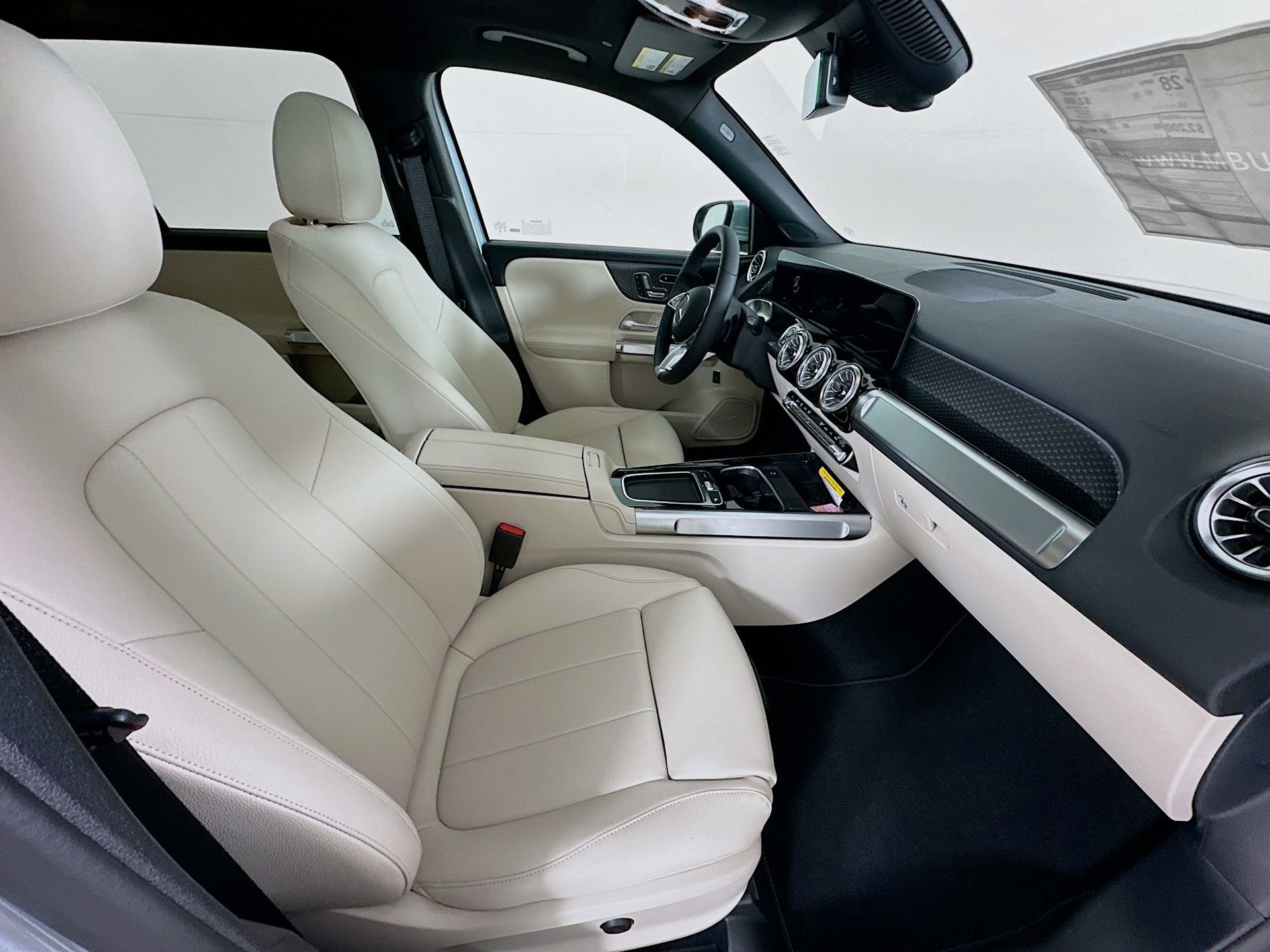 New 2026 Mercedes-Benz GLB 250 image 30
