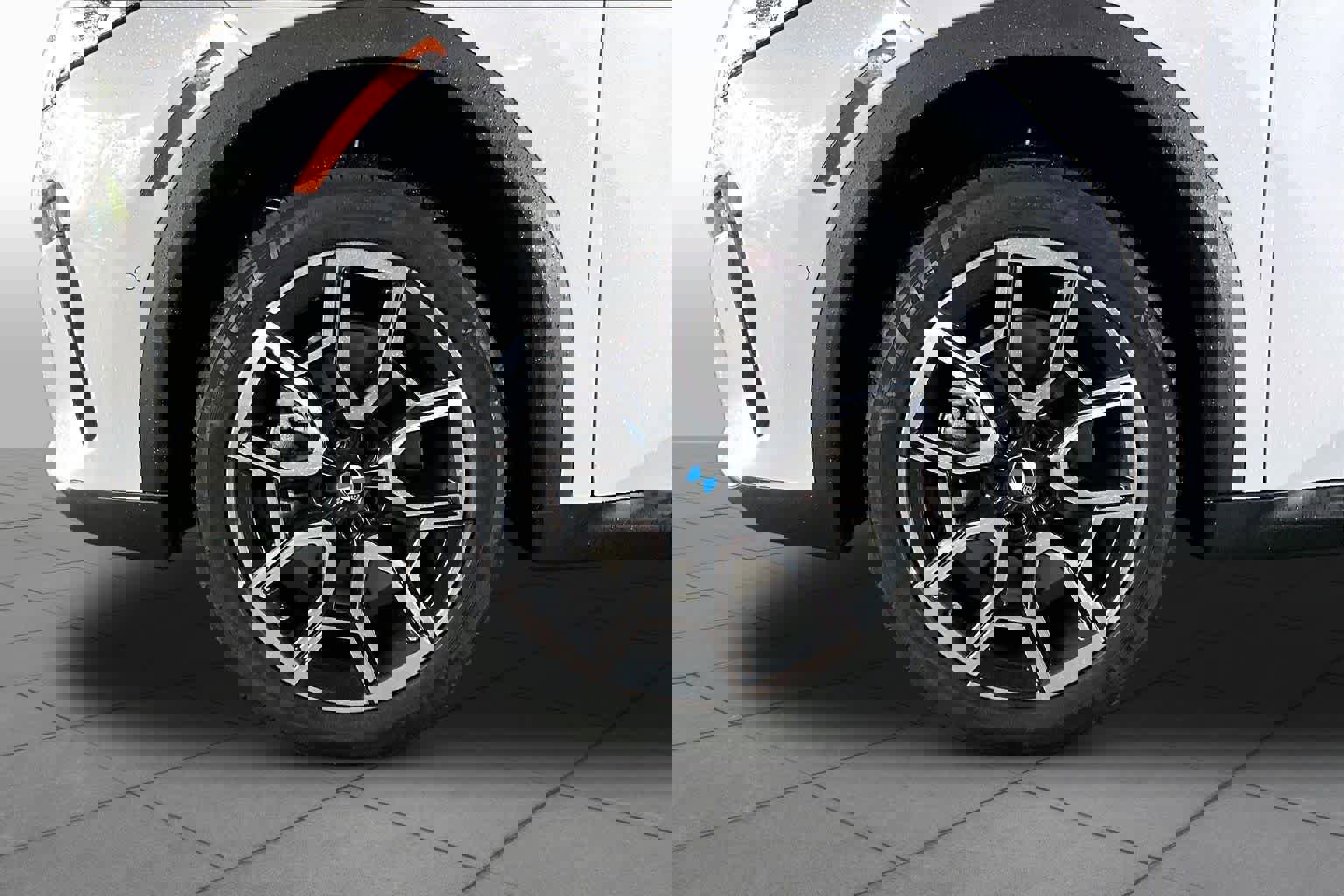 Used 2025 BMW X2 xDrive28i AWD/4WD image 10