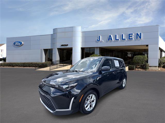 Used 2024 Kia Soul LX w/ LX Technology Package FWD image 1