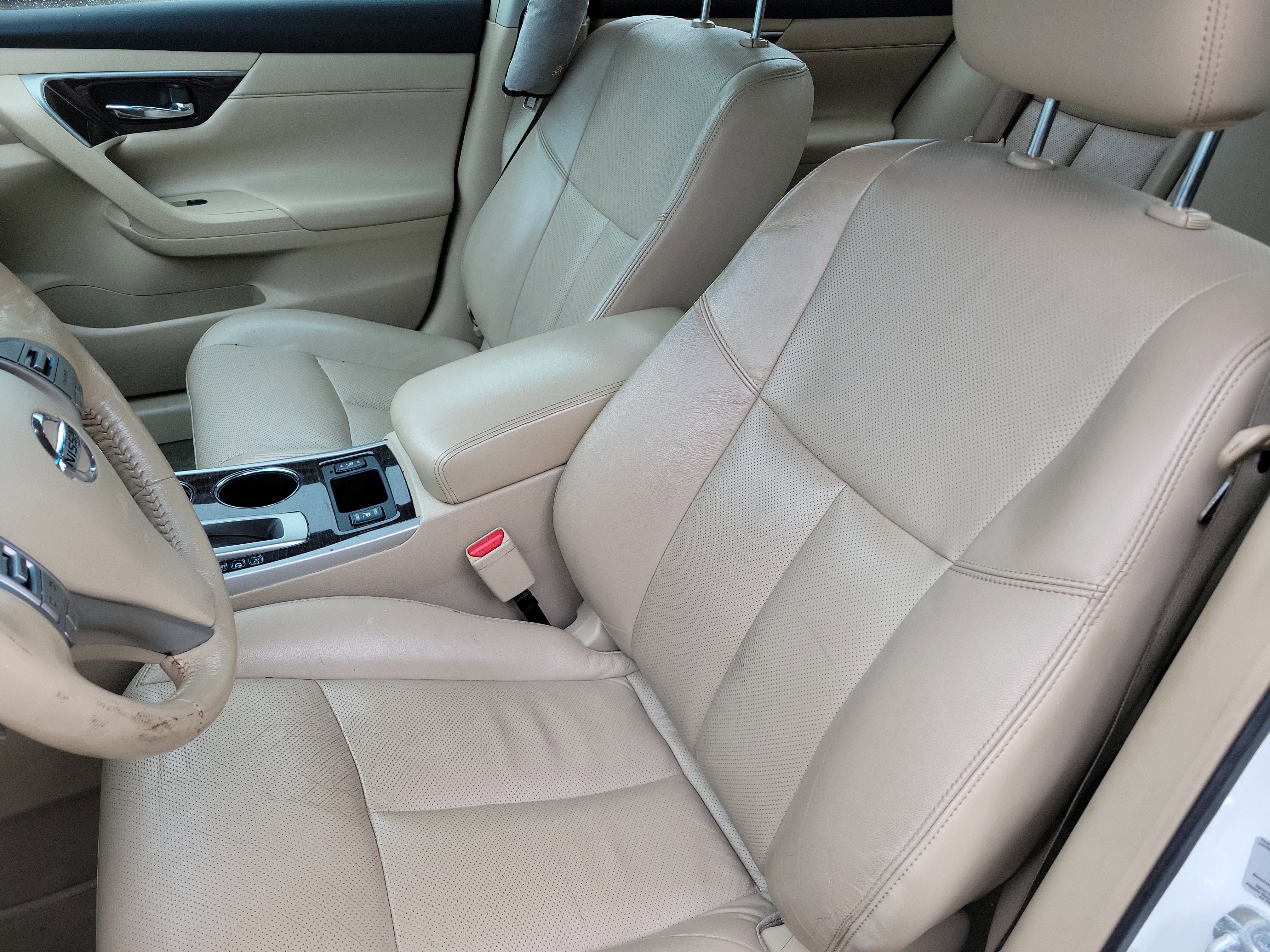 Used 2013 Nissan Altima 3.5 SL FWD image 4