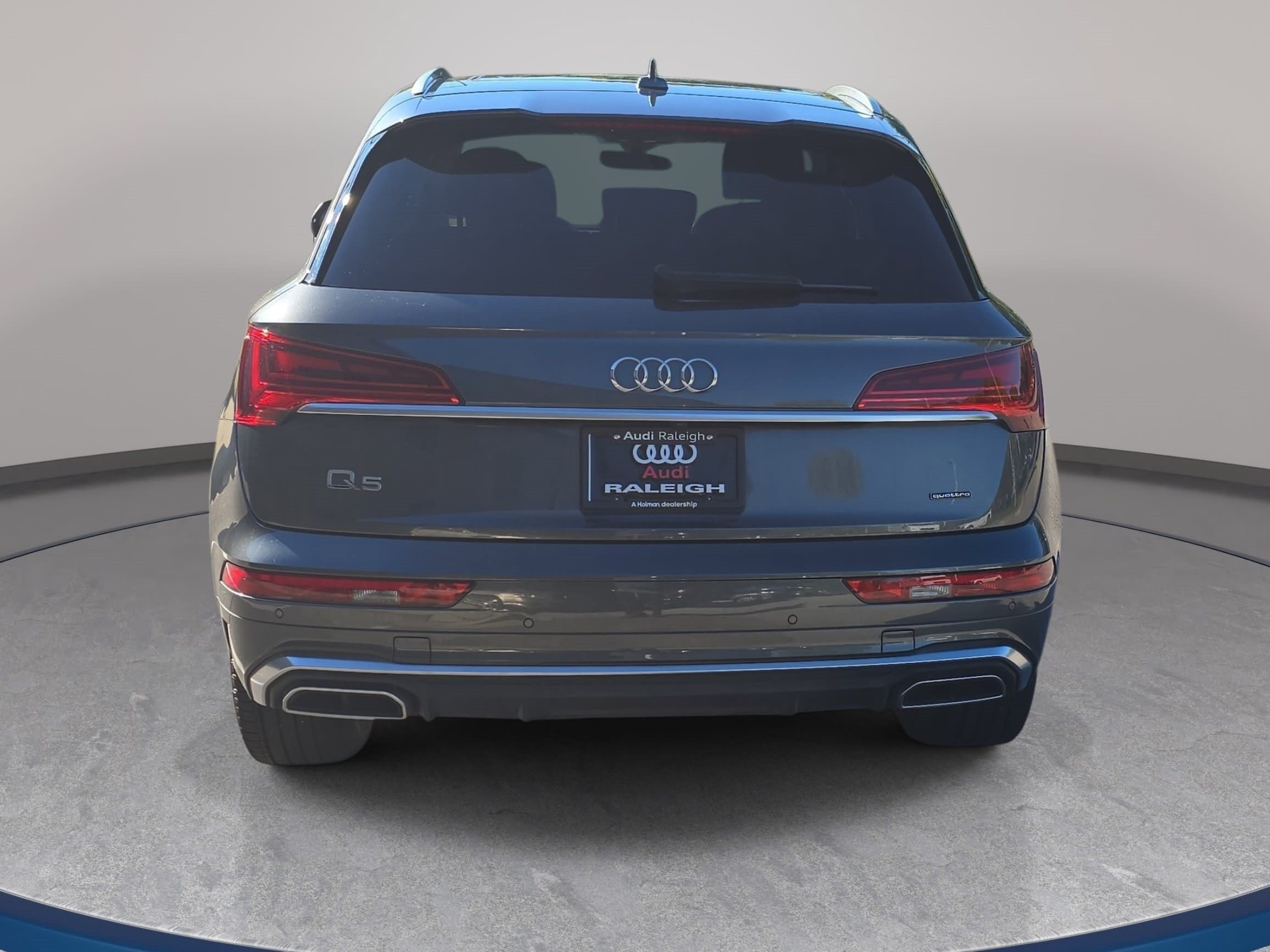 Used 2024 Audi Q5 2.0T Premium Plus w/ Premium Plus Package AWD/4WD image 6
