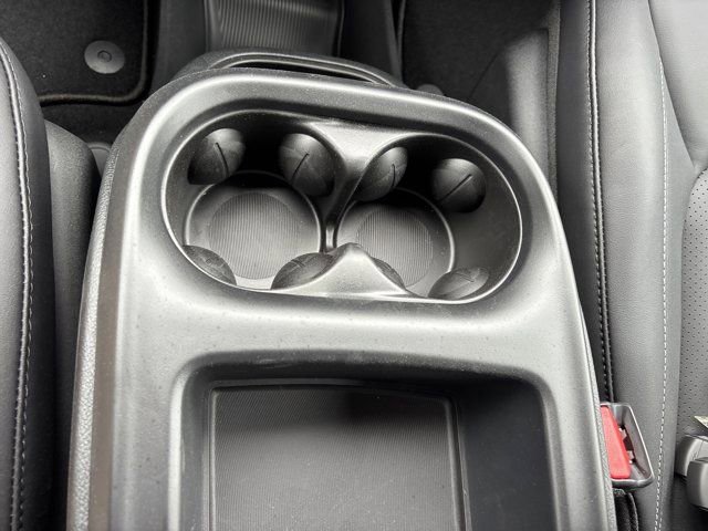 New 2026 Chrysler Pacifica Select image 39