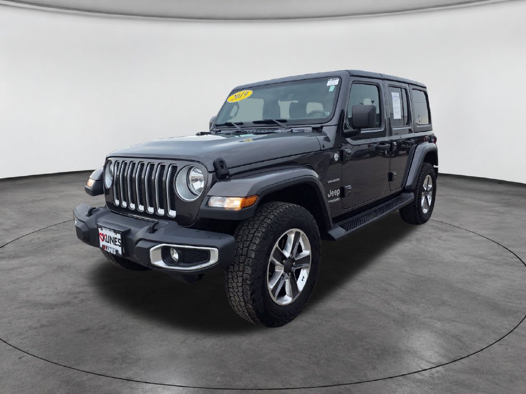 Used 2019 Jeep Wrangler Unlimited Sahara AWD/4WD image 3