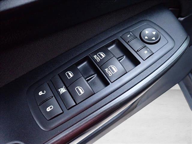 Used 2016 Jeep Cherokee Latitude image 11