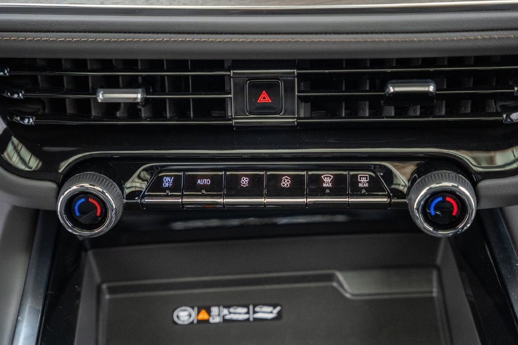 New 2026 Chevrolet Tahoe High Country AWD/4WD image 28