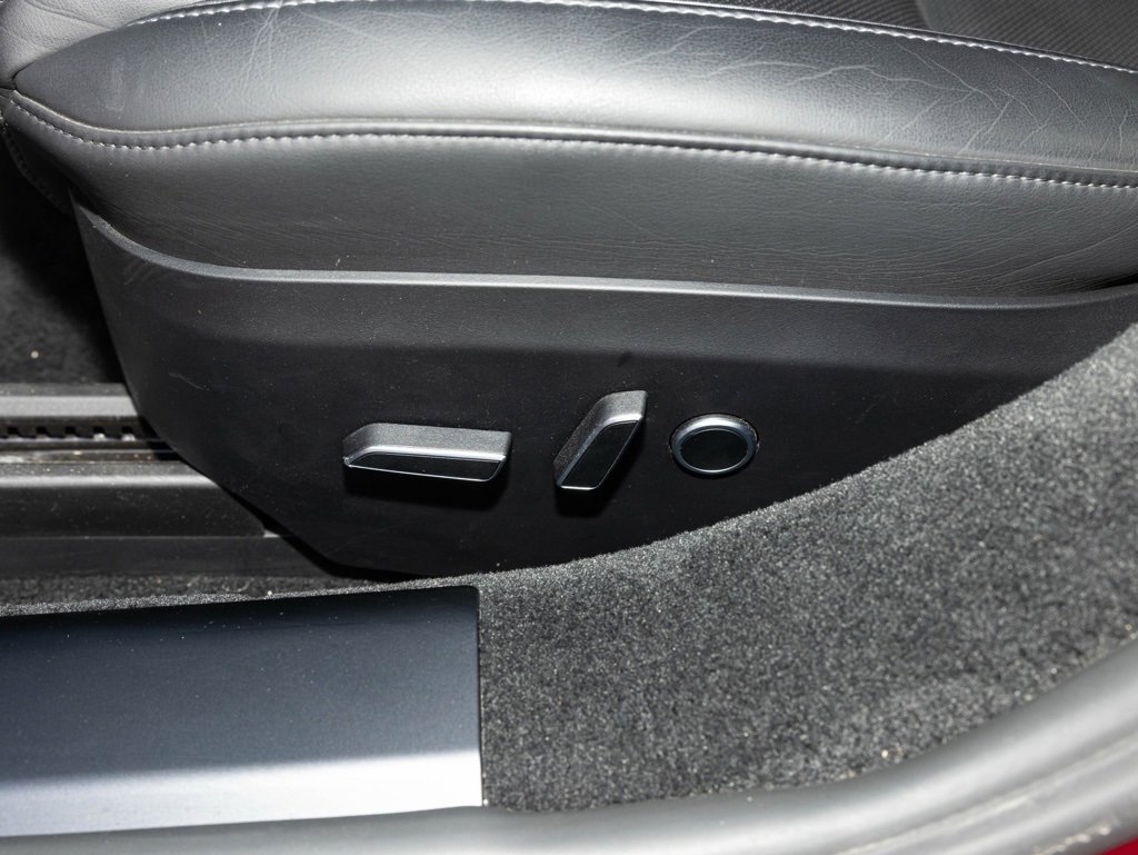 Used 2022 Tesla Model S Plaid image 24