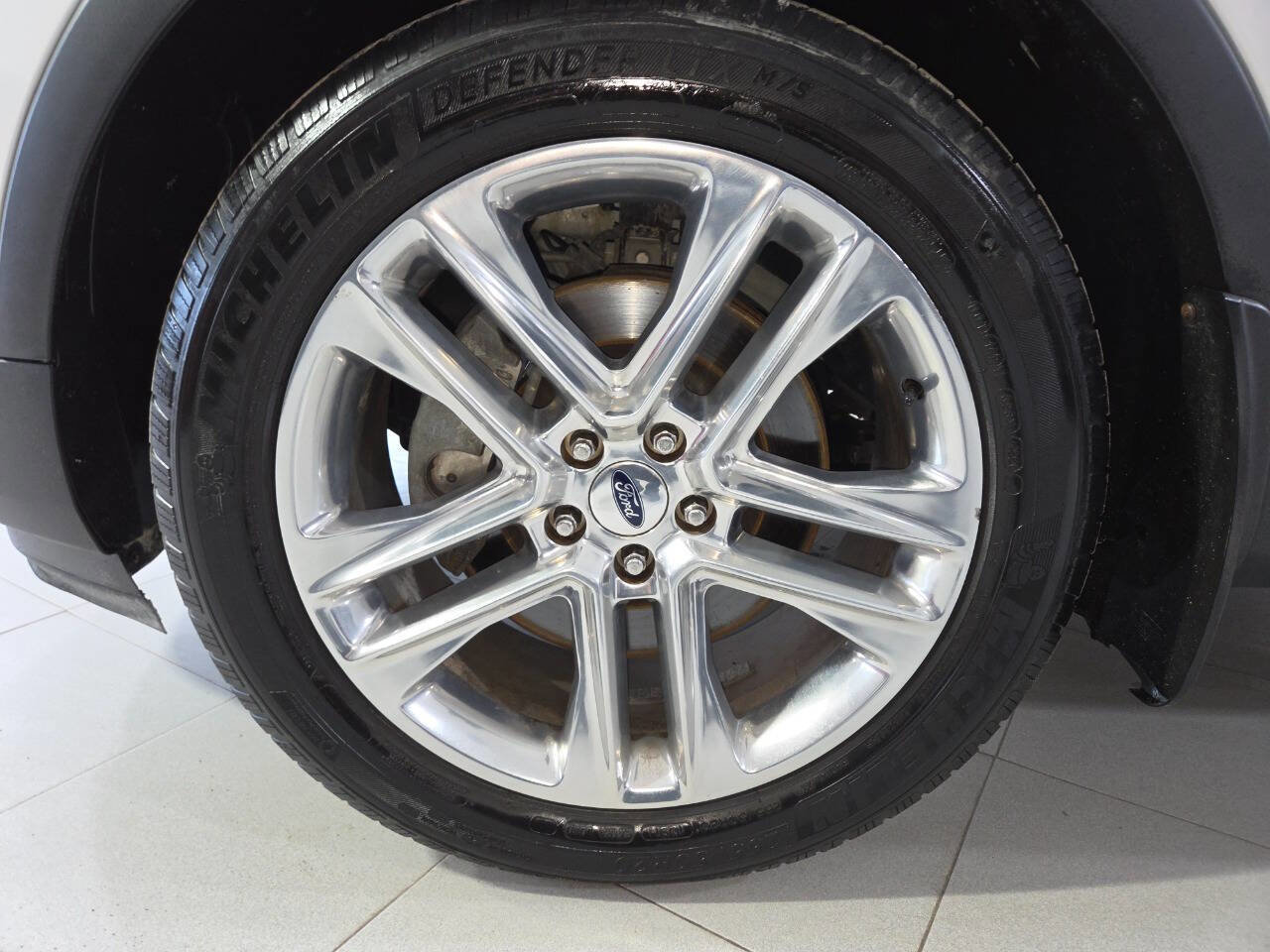 Used 2017 Ford Explorer Limited FWD image 12