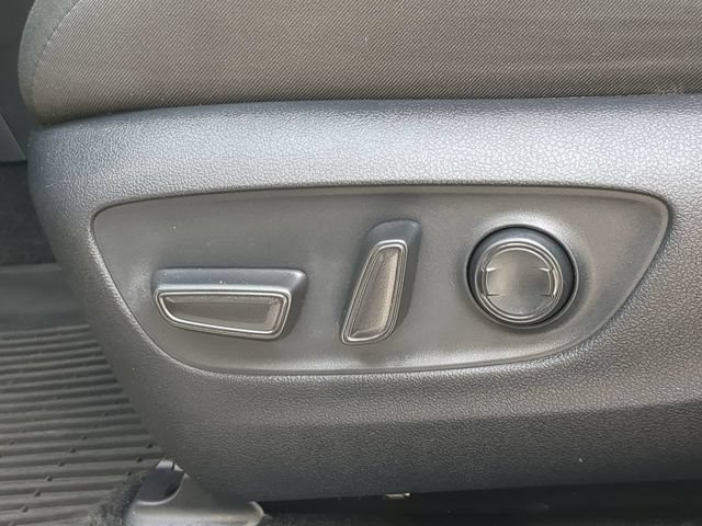 Used 2024 Toyota RAV4 XLE w/ Convenience Package FWD image 22
