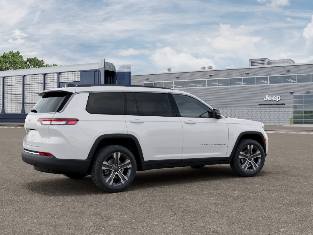 New 2027 Jeep Grand Cherokee L Limited AWD/4WD image 4