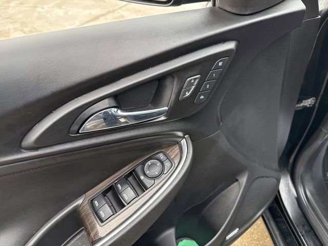 Used 2020 Chevrolet Malibu Premier image 25