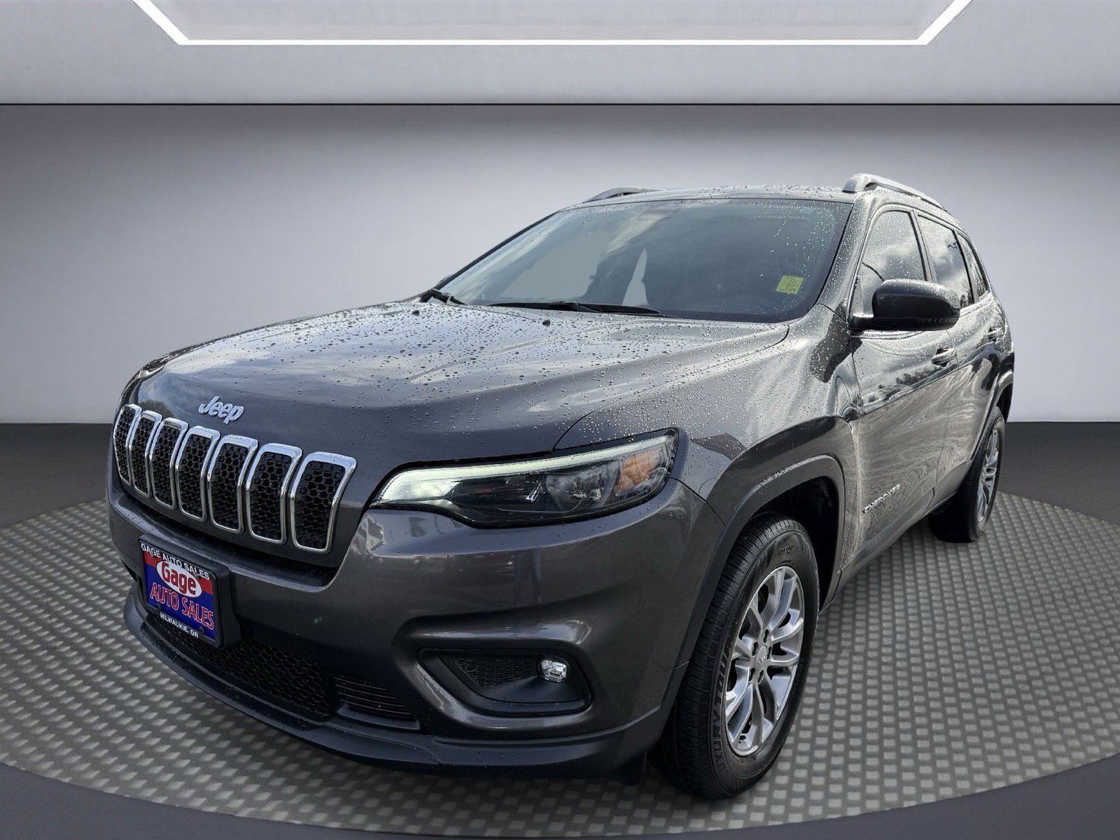 Used 2019 Jeep Cherokee Latitude Plus w/ Comfort/Convenience Group