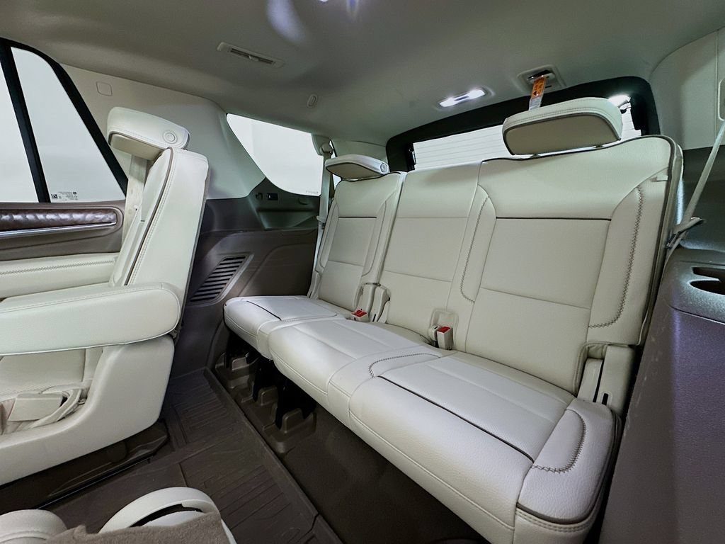 Used 2023 GMC Yukon Denali RWD image 28