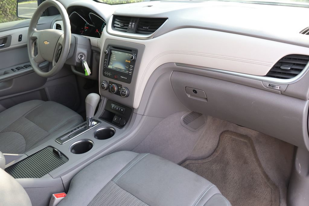 Used 2016 Chevrolet Traverse LS image 37