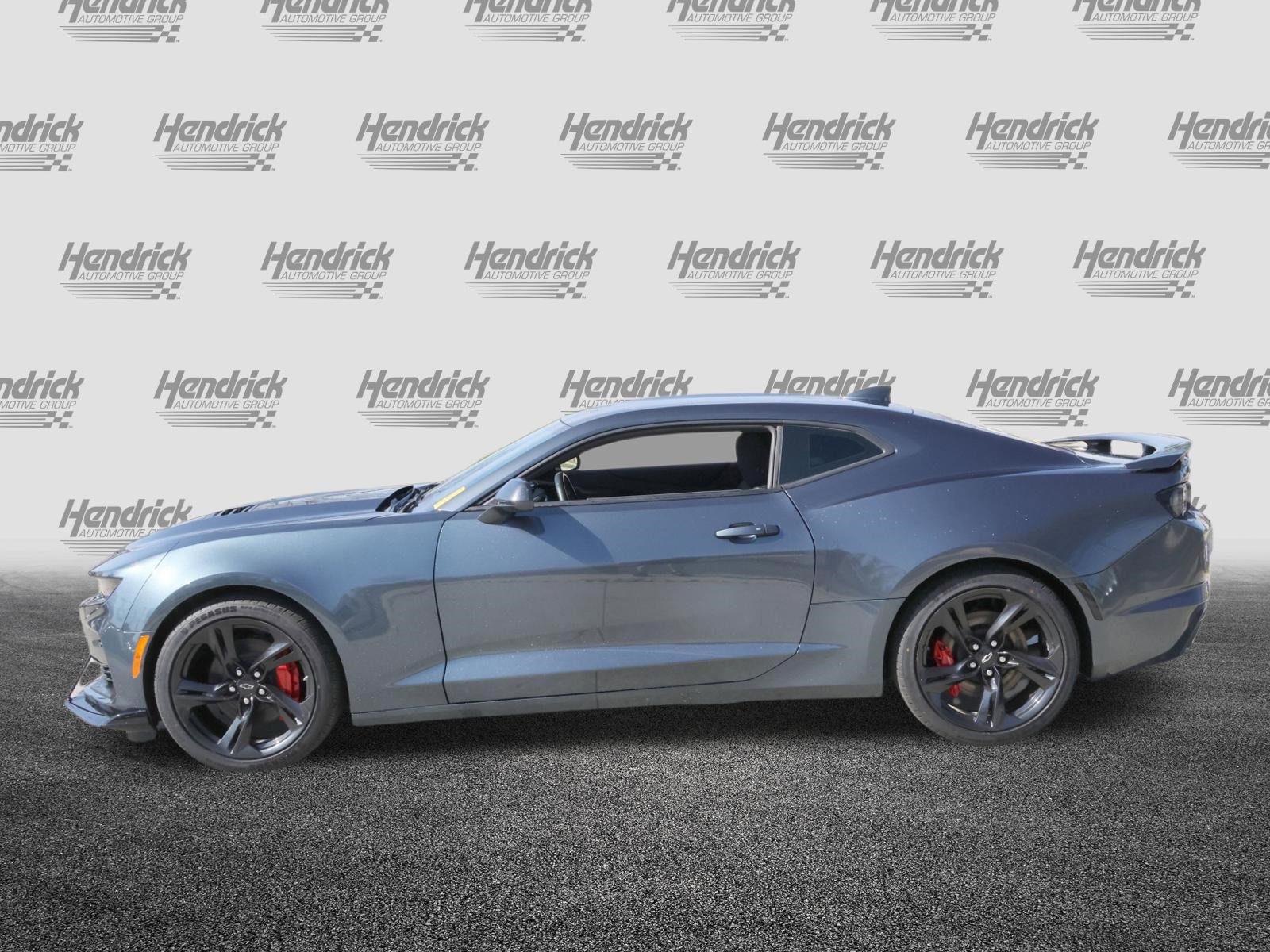 Used 2020 Chevrolet Camaro SS RWD image 6