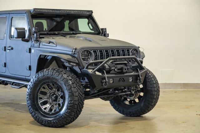 Used 2025 Jeep Gladiator Sport AWD/4WD image 37