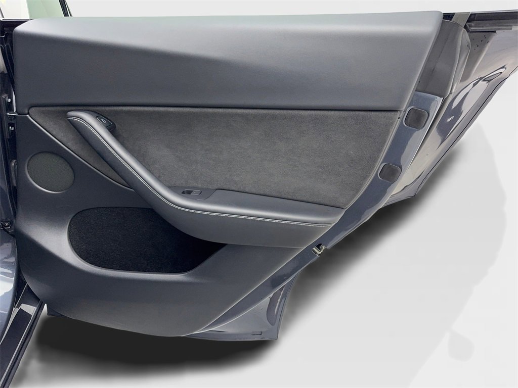 Used 2023 Tesla Model Y Performance image 41