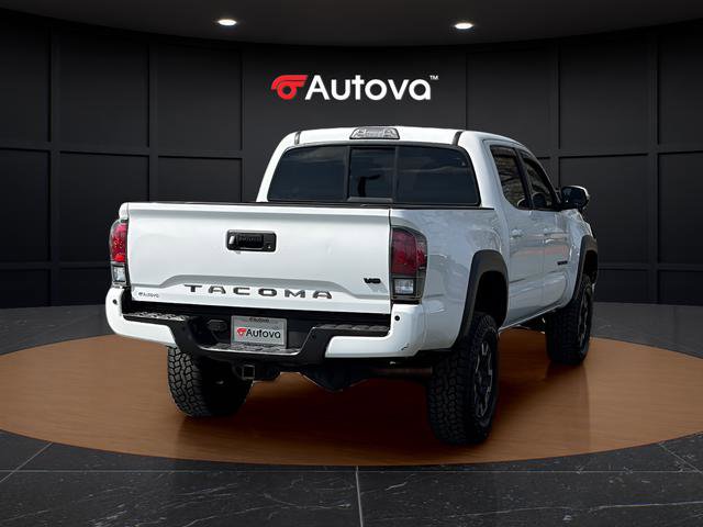 Used 2016 Toyota Tacoma TRD Off-Road w/ Premium & Technology Package AWD/4WD image 5