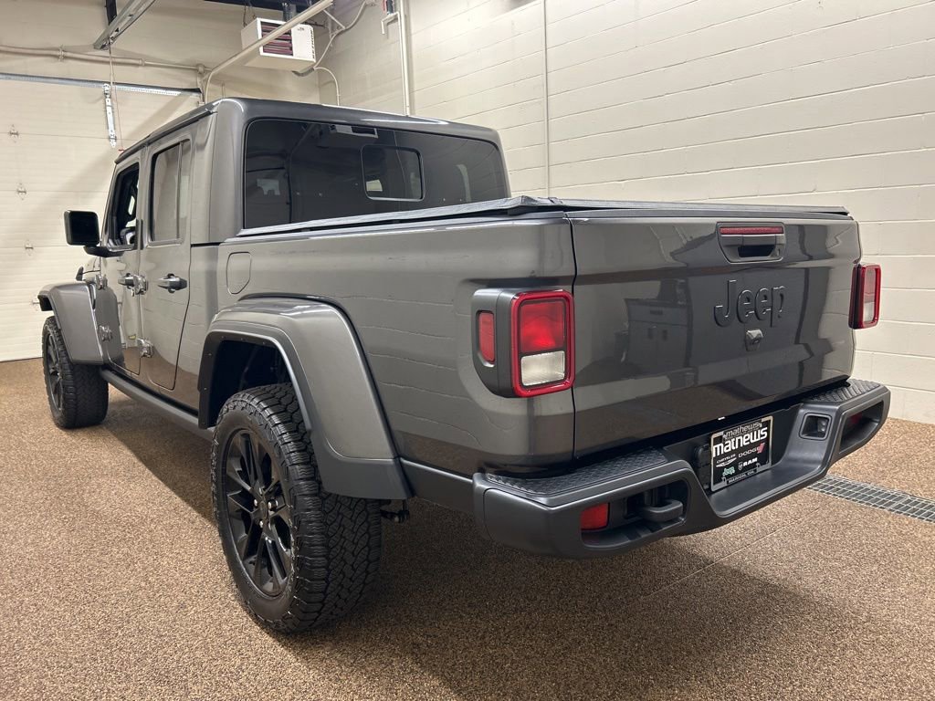 Used 2024 Jeep Gladiator Sport AWD/4WD image 3