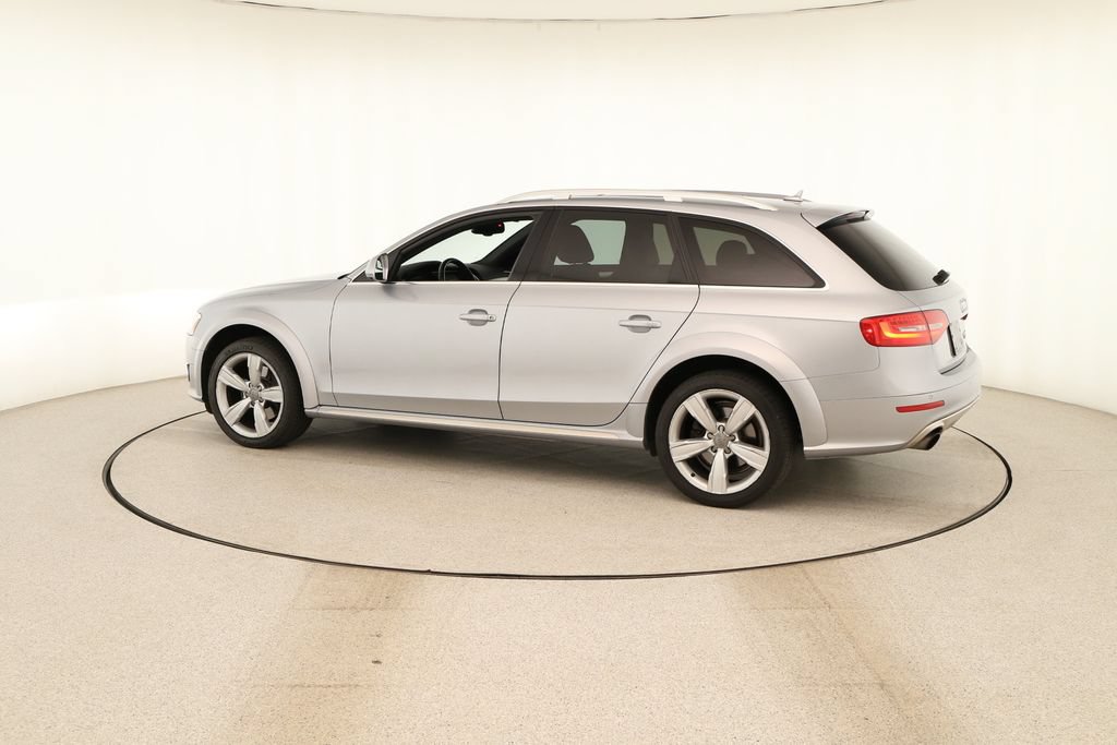 Used 2015 Audi A4 Premium Plus w/ Technology Package AWD/4WD image 3