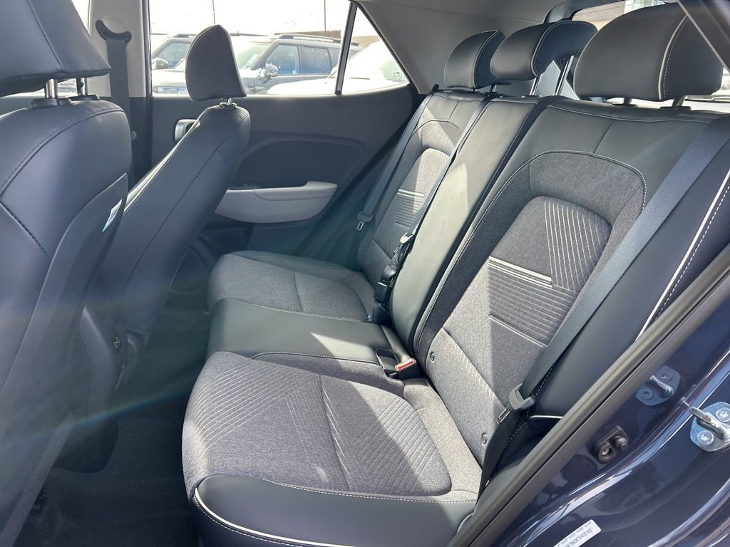 Used 2026 Hyundai Venue SEL image 22