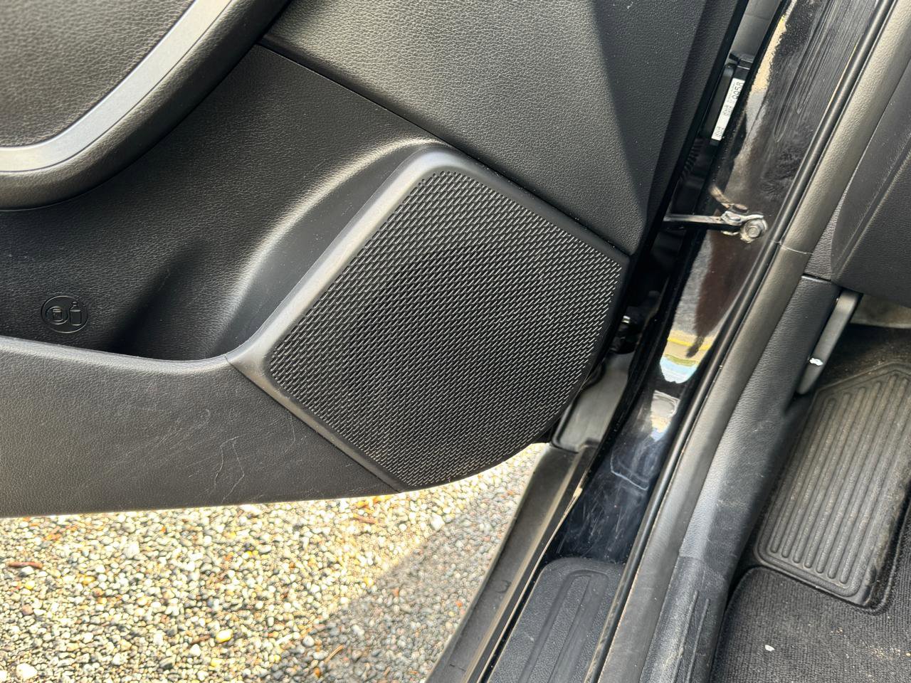 Used 2020 Kia Soul S FWD image 21