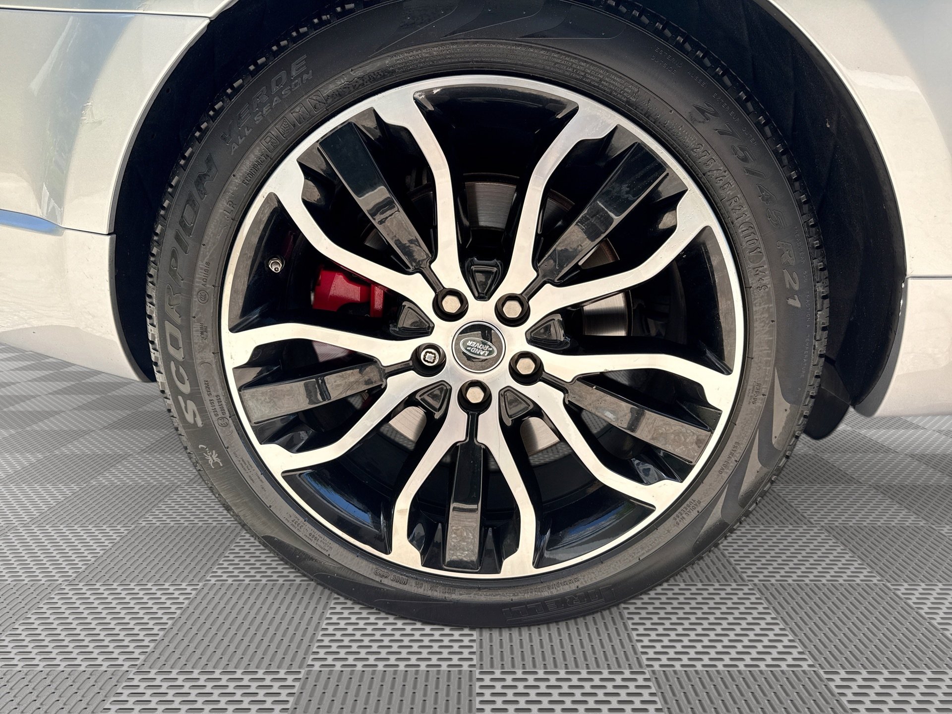 Used 2018 Land Rover Range Rover Sport Supercharged AWD/4WD image 30